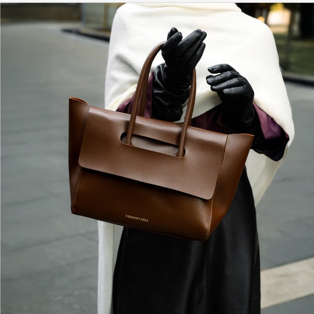 Verano Hill brown Katherine Retro Tote Bag